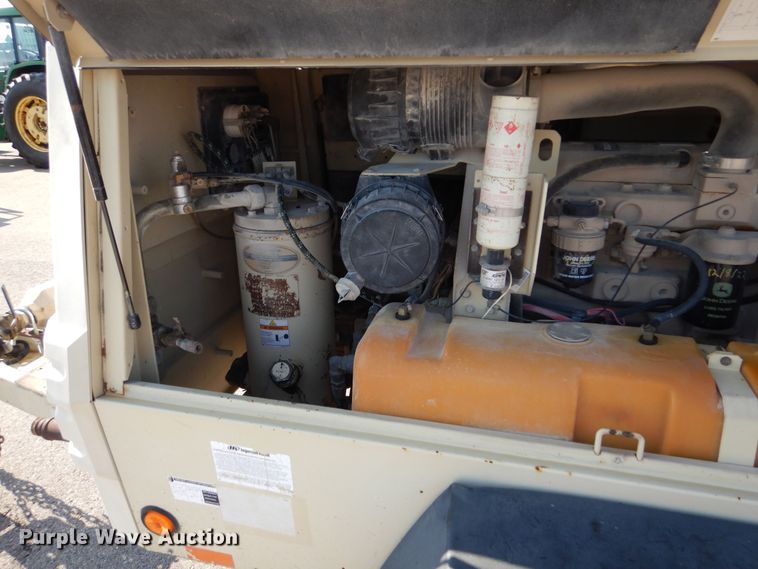 image for item NU9214 2006 Ingersoll Rand XP 185 air compressor