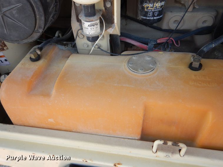 image for item NU9214 2006 Ingersoll Rand XP 185 air compressor