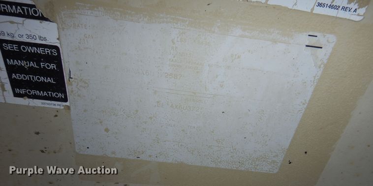 image for item NU9214 2006 Ingersoll Rand XP 185 air compressor