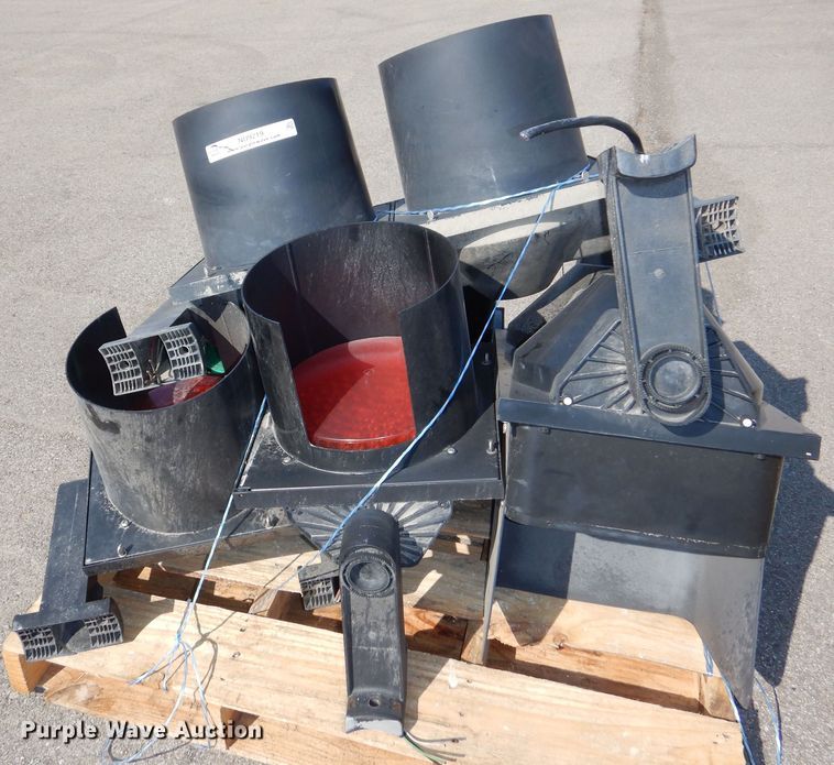 image for item NU9219 (6) traffic lights