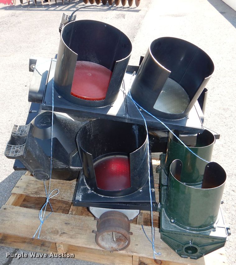 image for item NU9219 (6) traffic lights