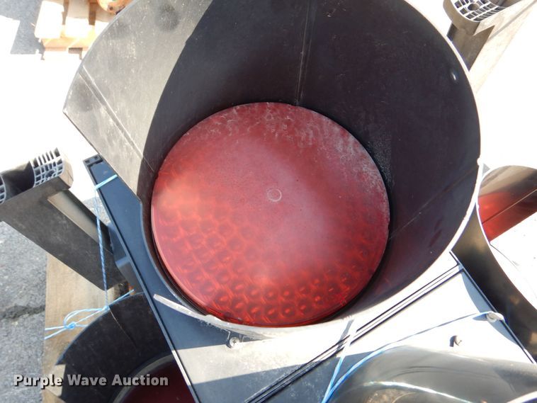 image for item NU9219 (6) traffic lights