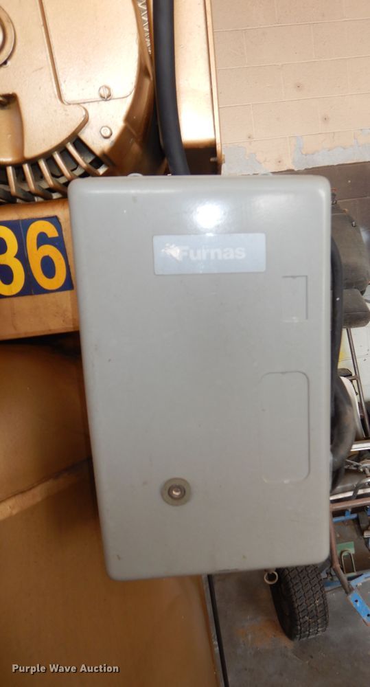 image for item NU9226 Industrial Gold Series air compressor