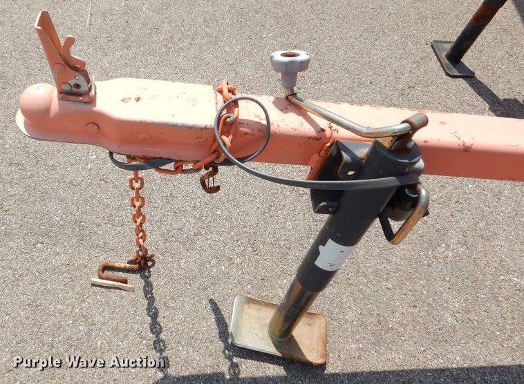 image for item NU9230 2014 K&K Systems arrow board trailer