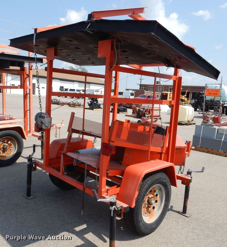 image for item NU9231 Arrow board trailer