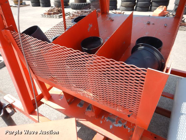 image for item NU9231 Arrow board trailer