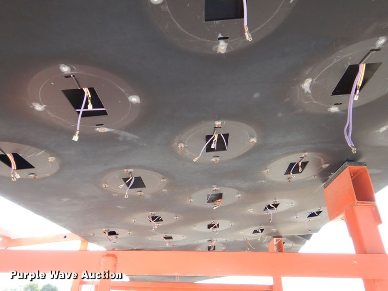 image for item NU9231 Arrow board trailer