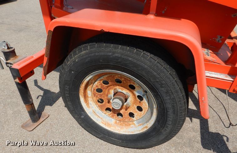 image for item NU9231 Arrow board trailer