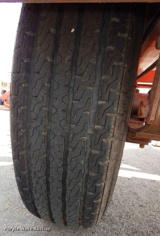 image for item NU9231 Arrow board trailer