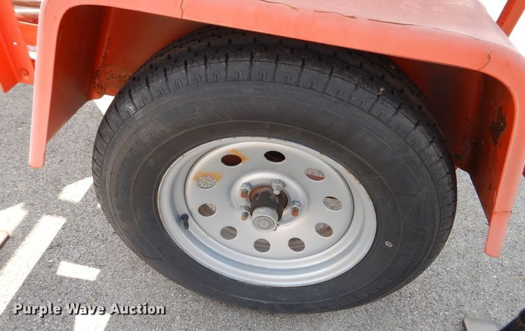 image for item NU9231 Arrow board trailer