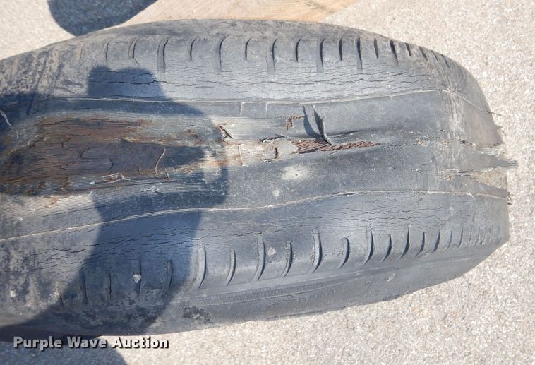 image for item NU9236 Road equipment