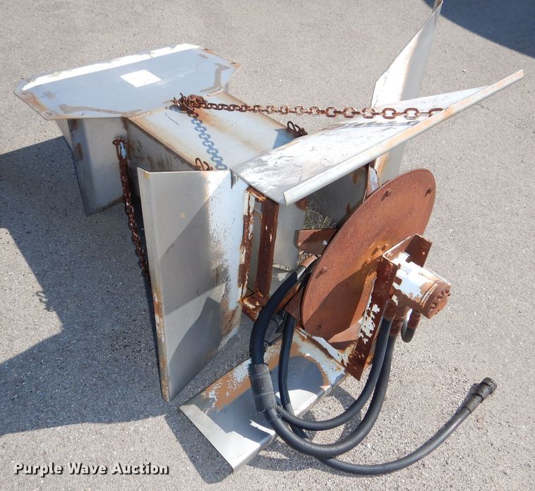 image for item NU9236 Road equipment