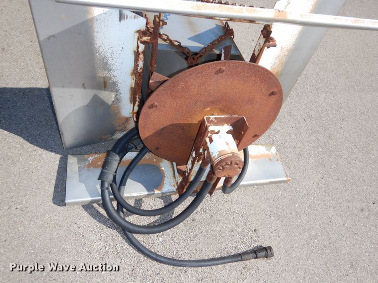 image for item NU9236 Road equipment