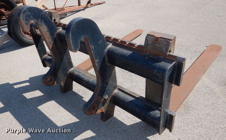 image for item NU9237 Caterpillar 60