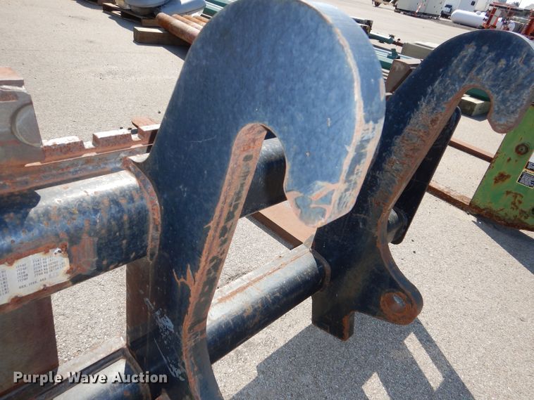 image for item NU9237 Caterpillar 60