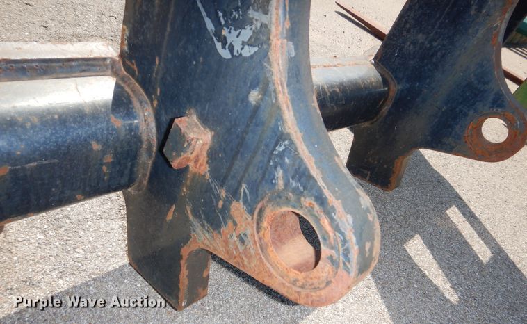 image for item NU9237 Caterpillar 60