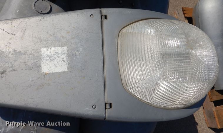 image for item NU9238 (3) street lights