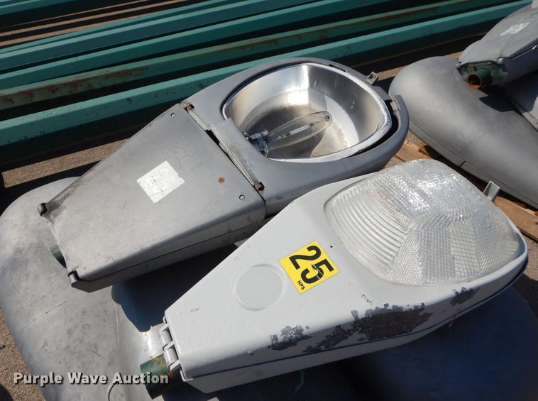 image for item NU9241 (4) lights