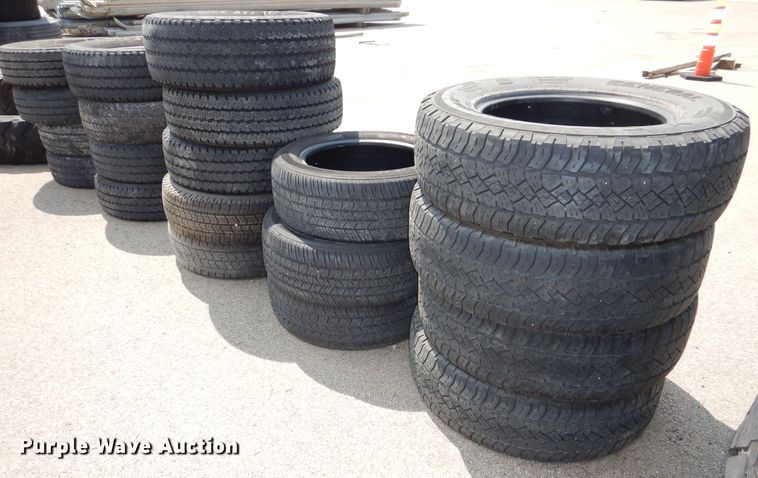 image for item NU9245 Approximately 35 tires