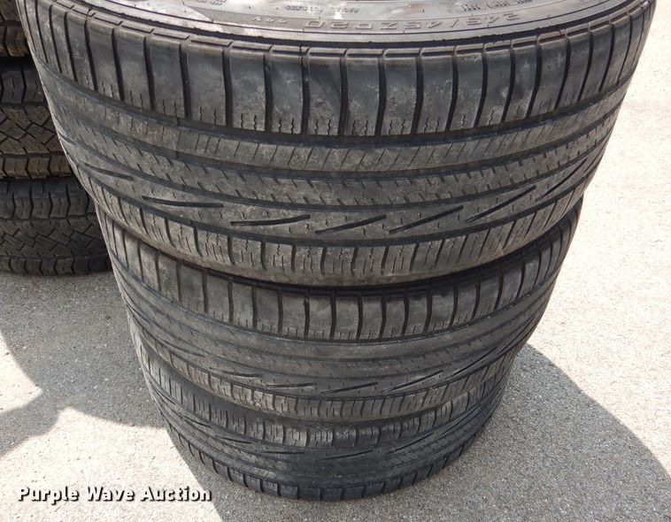 image for item NU9245 Approximately 35 tires