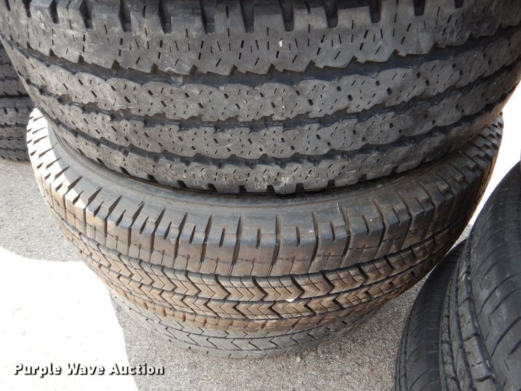 image for item NU9245 Approximately 35 tires
