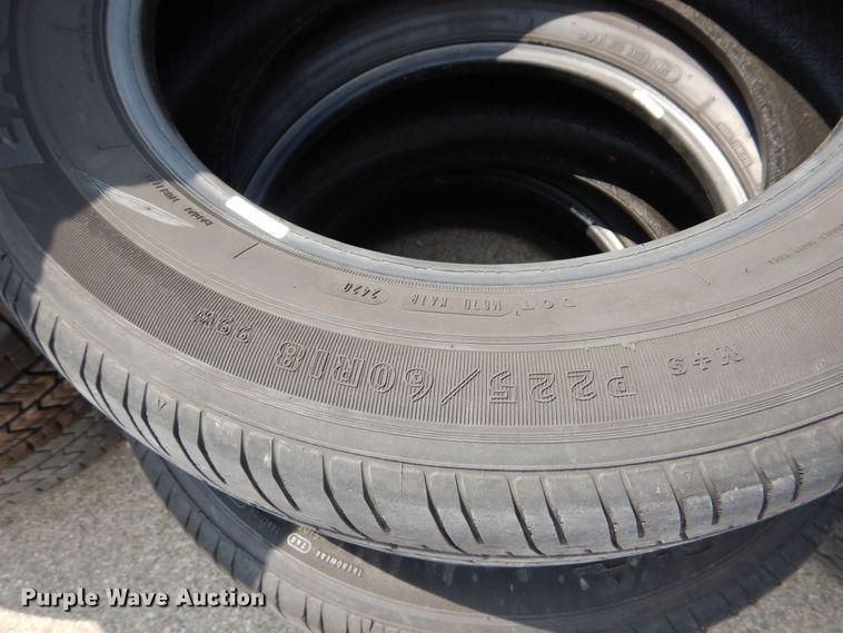image for item NU9245 Approximately 35 tires