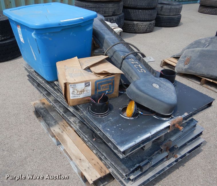 image for item NU9251 Arrow board equipment