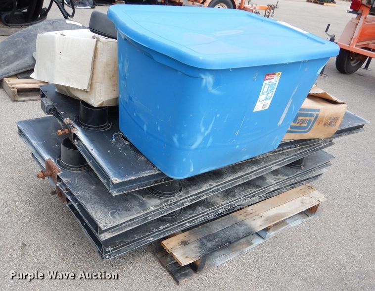 image for item NU9251 Arrow board equipment