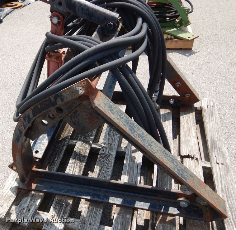 image for item NU9256 Snow plow mounting bracket