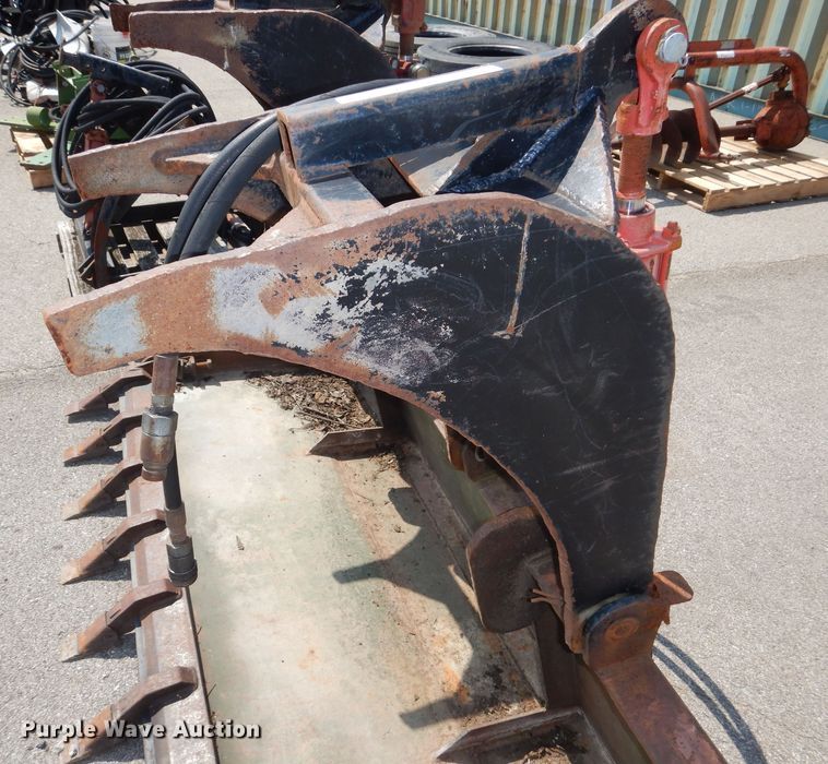 image for item NU9257 6' W skid steer grapple bucket