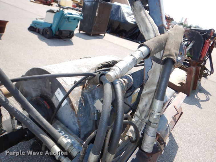 image for item NU9258 2003 Coneqtec Universal AP800 skid steer cold planer