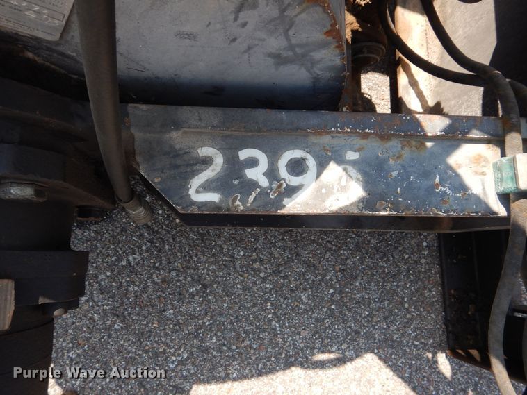 image for item NU9258 2003 Coneqtec Universal AP800 skid steer cold planer