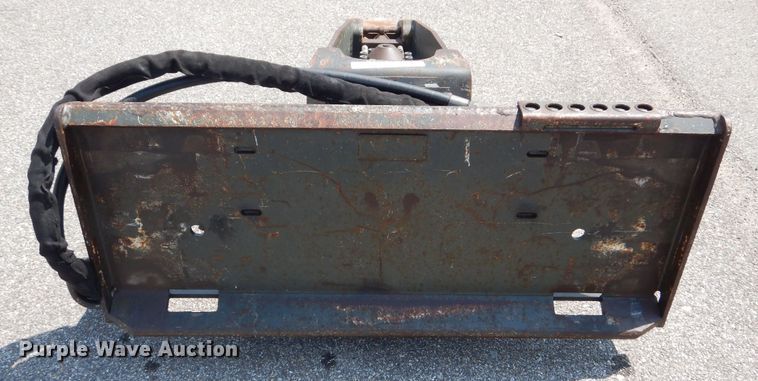 image for item NU9259 Bobcat B950 skid steer breaker