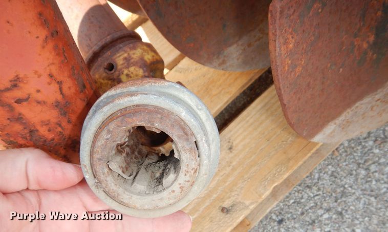 image for item NU9261 Rhino SPHD post hole auger