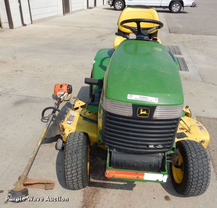 image for item NU9265 2000 John Deere 325 lawn mower