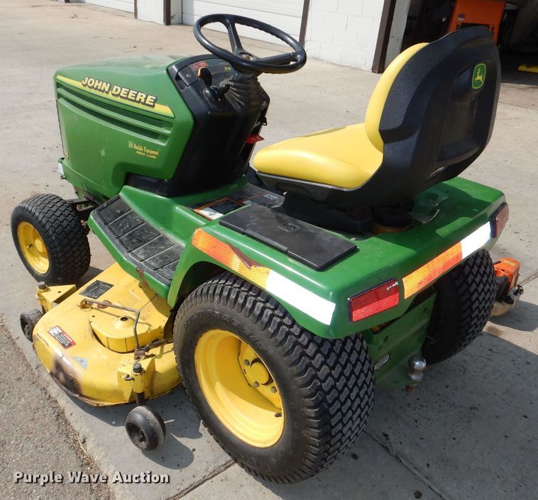 image for item NU9265 2000 John Deere 325 lawn mower