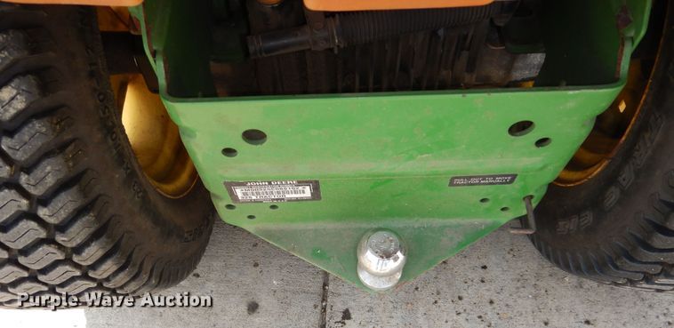 image for item NU9265 2000 John Deere 325 lawn mower