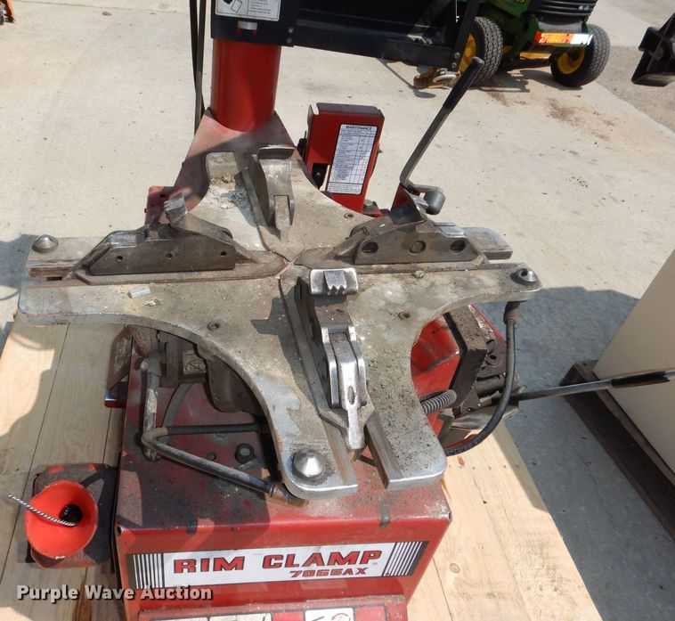 image for item NU9267 Coats Rim Clamp 7065AX tire machine