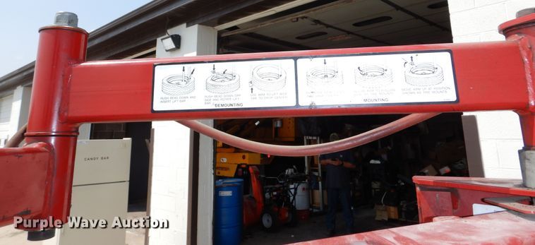 image for item NU9267 Coats Rim Clamp 7065AX tire machine