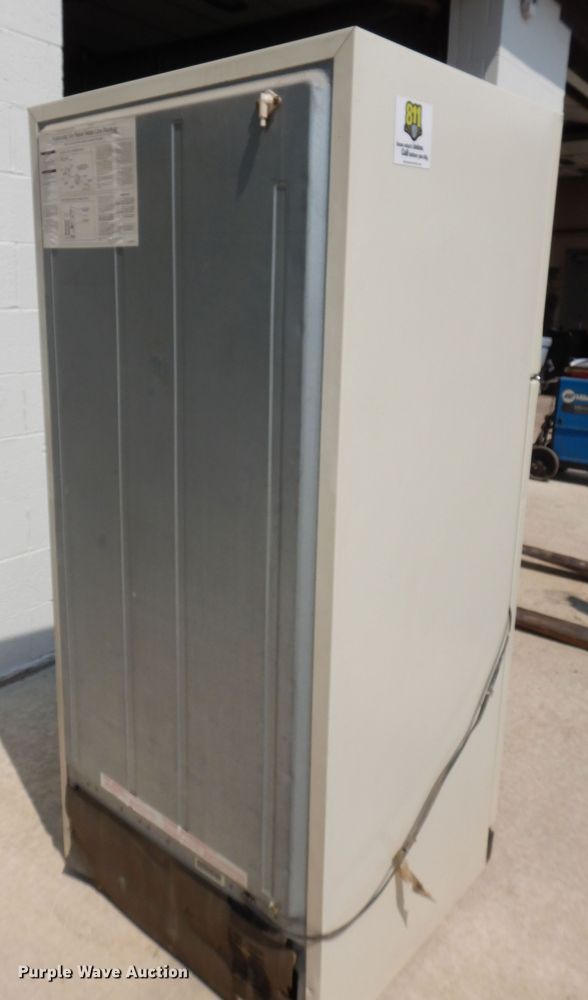 image for item NU9269 Whirlpool refrigerator