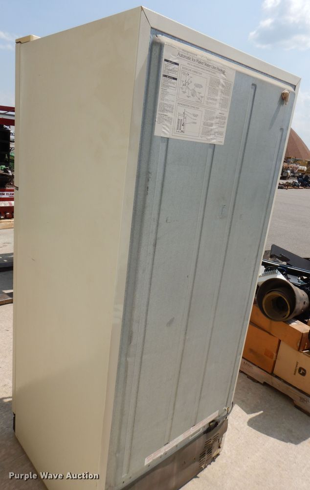 image for item NU9269 Whirlpool refrigerator