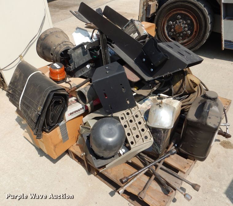 image for item NU9270 Tools