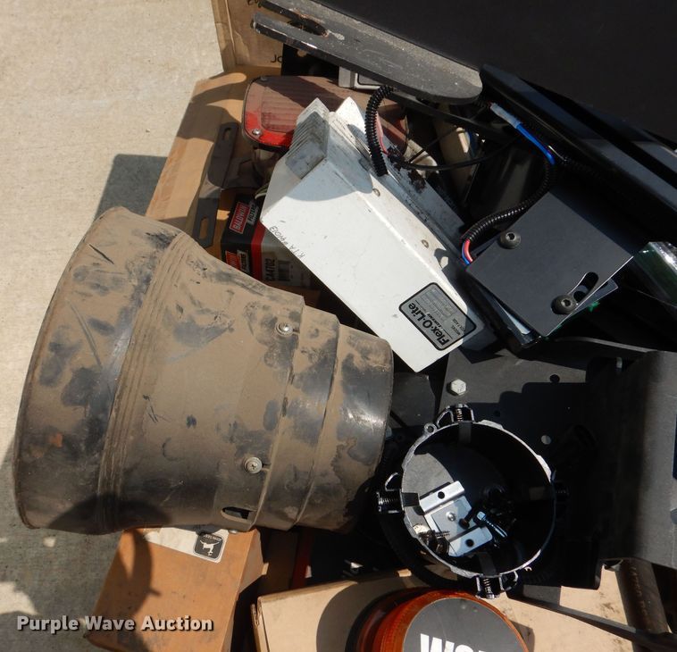 image for item NU9270 Tools