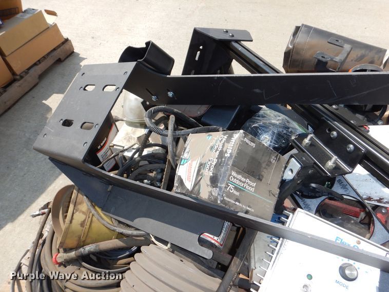 image for item NU9270 Tools