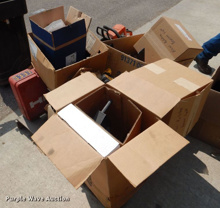 image for item NU9271 Tools