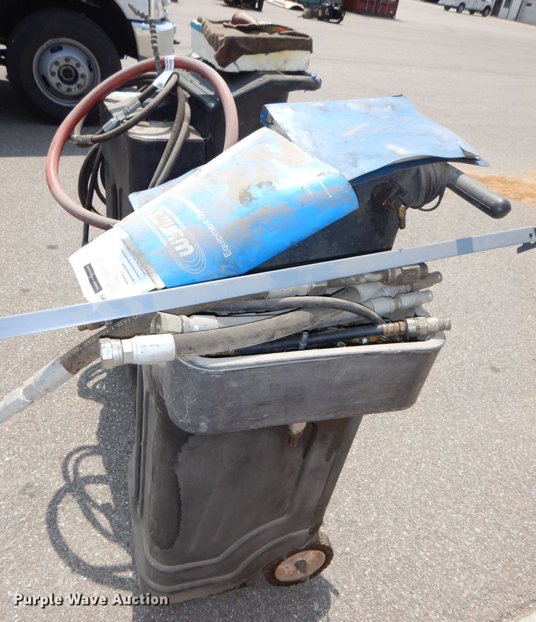 image for item NU9272 (2) Wynns transmission flush machines