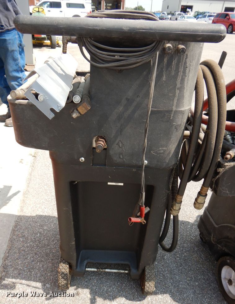 image for item NU9272 (2) Wynns transmission flush machines