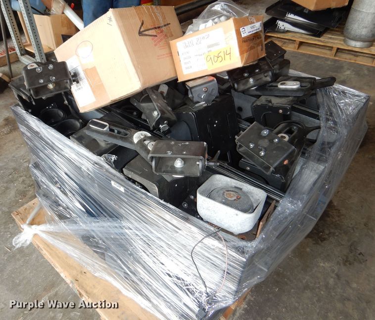 image for item NU9273 Automotive mounts