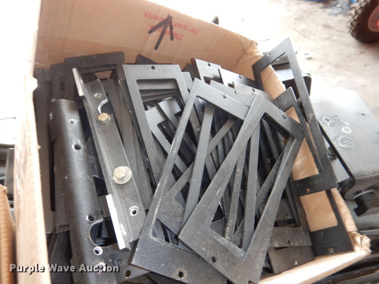 image for item NU9273 Automotive mounts