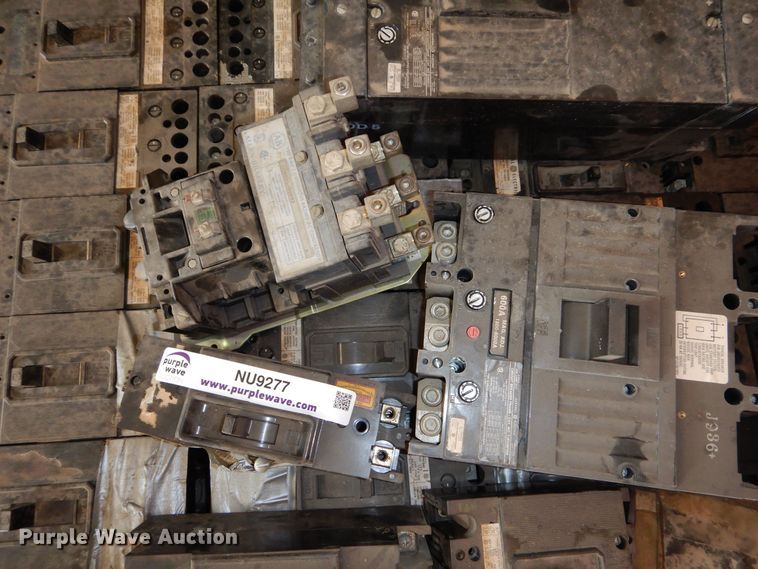 image for item NU9277 Approximately 45 breakers